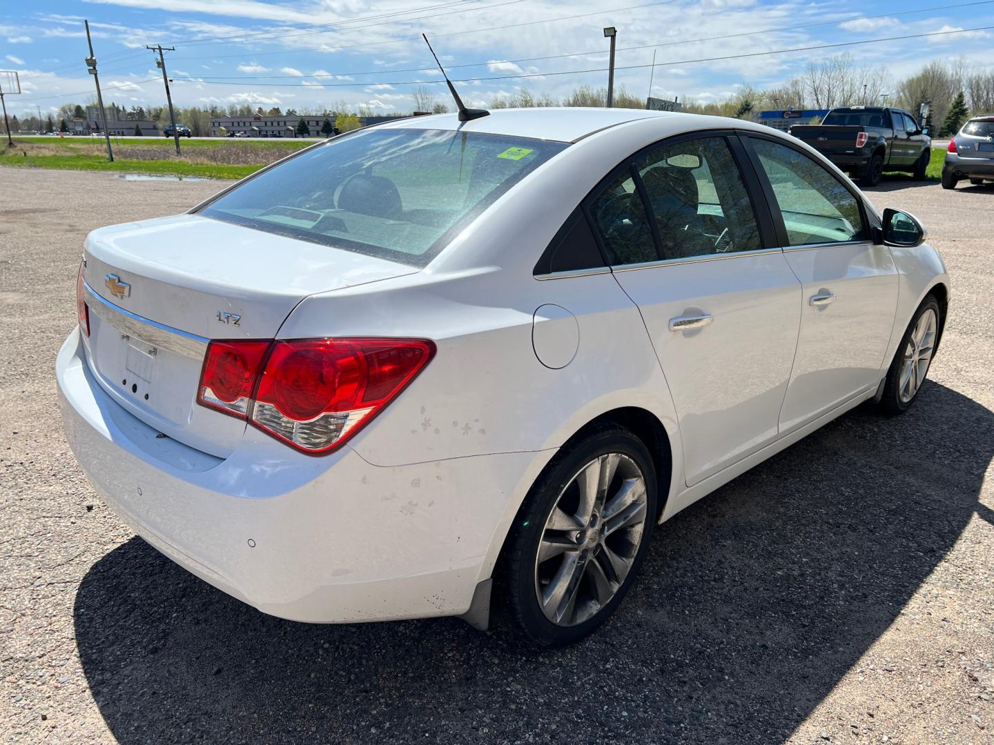 2011 Chevrolet Cruze 2LT (1G1PH5S99B7) with an 1.4L L4 DOHC 16V TURBO engine, 4-Speed Automatic transmission, located at 17255 hwy 65 NE, Ham Lake, MN, 55304, 0.000000, 0.000000 - Photo#4